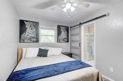 Cozy Home Near Downtown Lawton