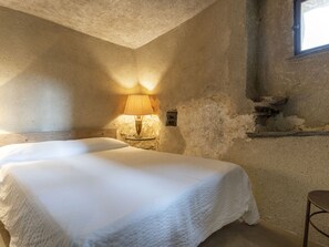 1 bedroom, desk, WiFi - Geranio (TOP130) by Interhome (Torre Paponi)