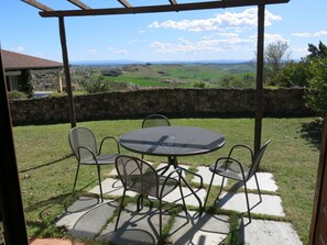 Outdoor dining - Le Rose Rosse by Interhome (Grazzano Badoglio)