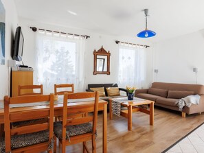 TV, DVD player - Vacation home Dul by Interhome (Balatonfured)