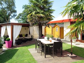 Outdoor dining - Les Camélias by Interhome (Labenne)