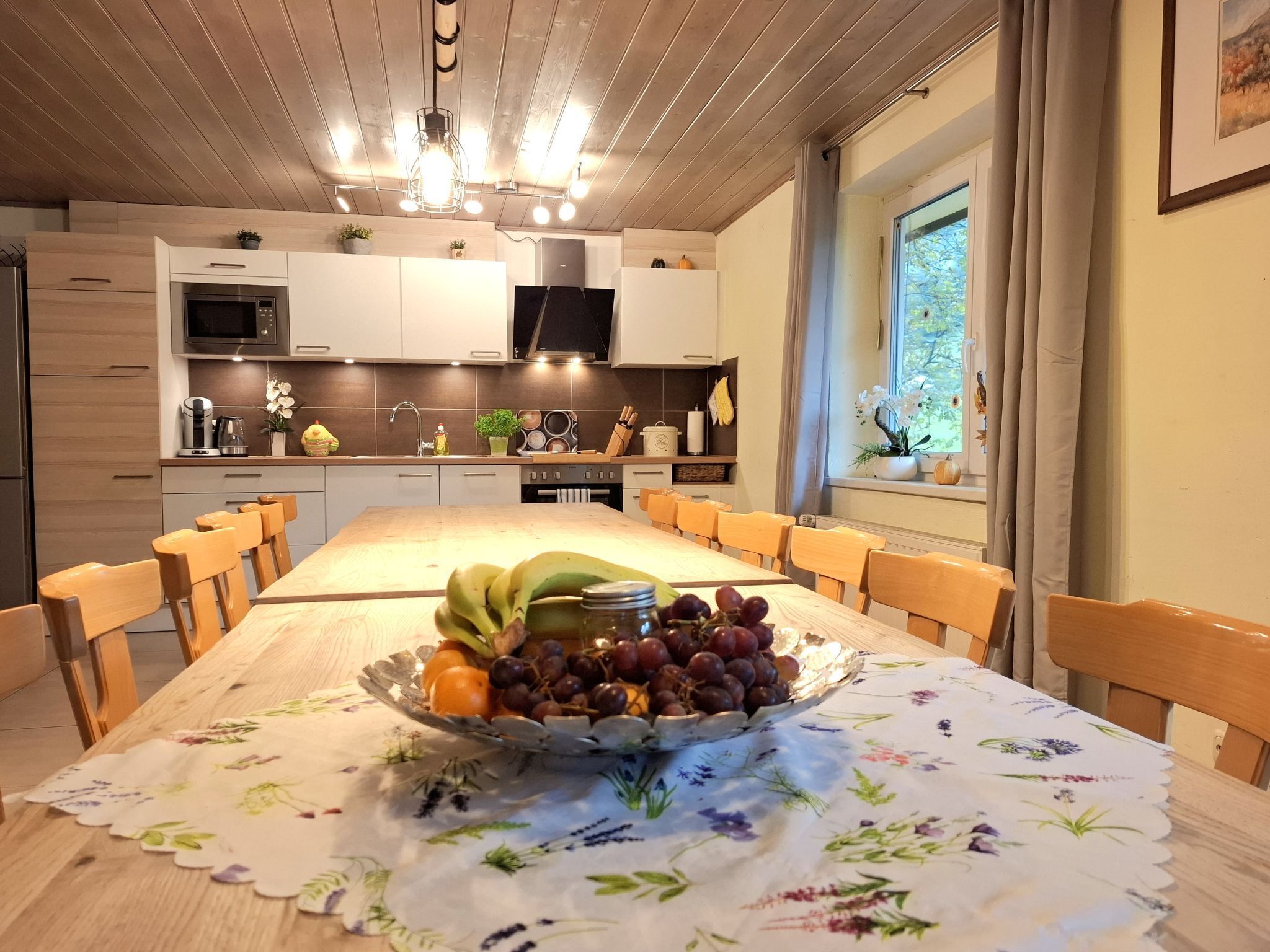 Kjøleskap, mikrobølgeovn, ovn og oppvaskmaskin