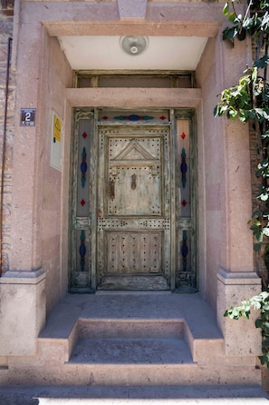 Exterior - Cunda Mahmut Bey Konağı (Ayvalik)