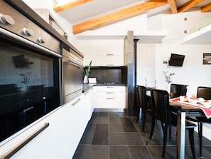 Fridge, microwave, oven, dishwasher