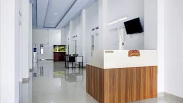 Quầy tiếp tân