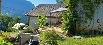 Encien Petit Atelier Rénover a15 Minute du lac d Annecy et à Côté de Sentiers