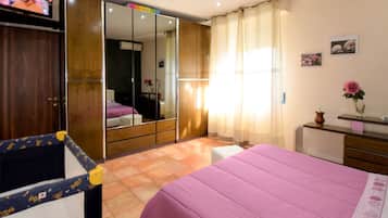 3 camere, ferro/asse da stiro, Wi-Fi