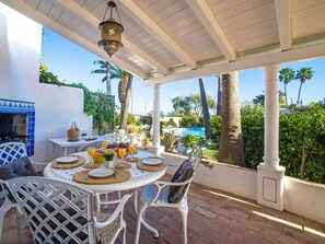 Outdoor dining - Luz Romana B1 by Interhome (Tavira)