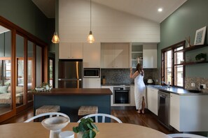 Fridge, microwave, oven, stovetop - iluna at Dicky Beach (Caloundra Region)