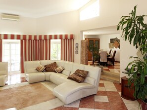 TV, fireplace, table football - Monte Meco by Interhome (Silves)