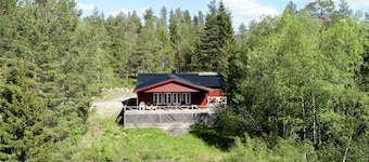 Hustjønn by Interhome