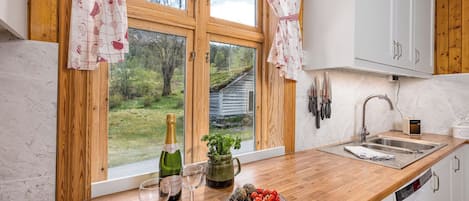 Fridge, oven, toaster, high chair
