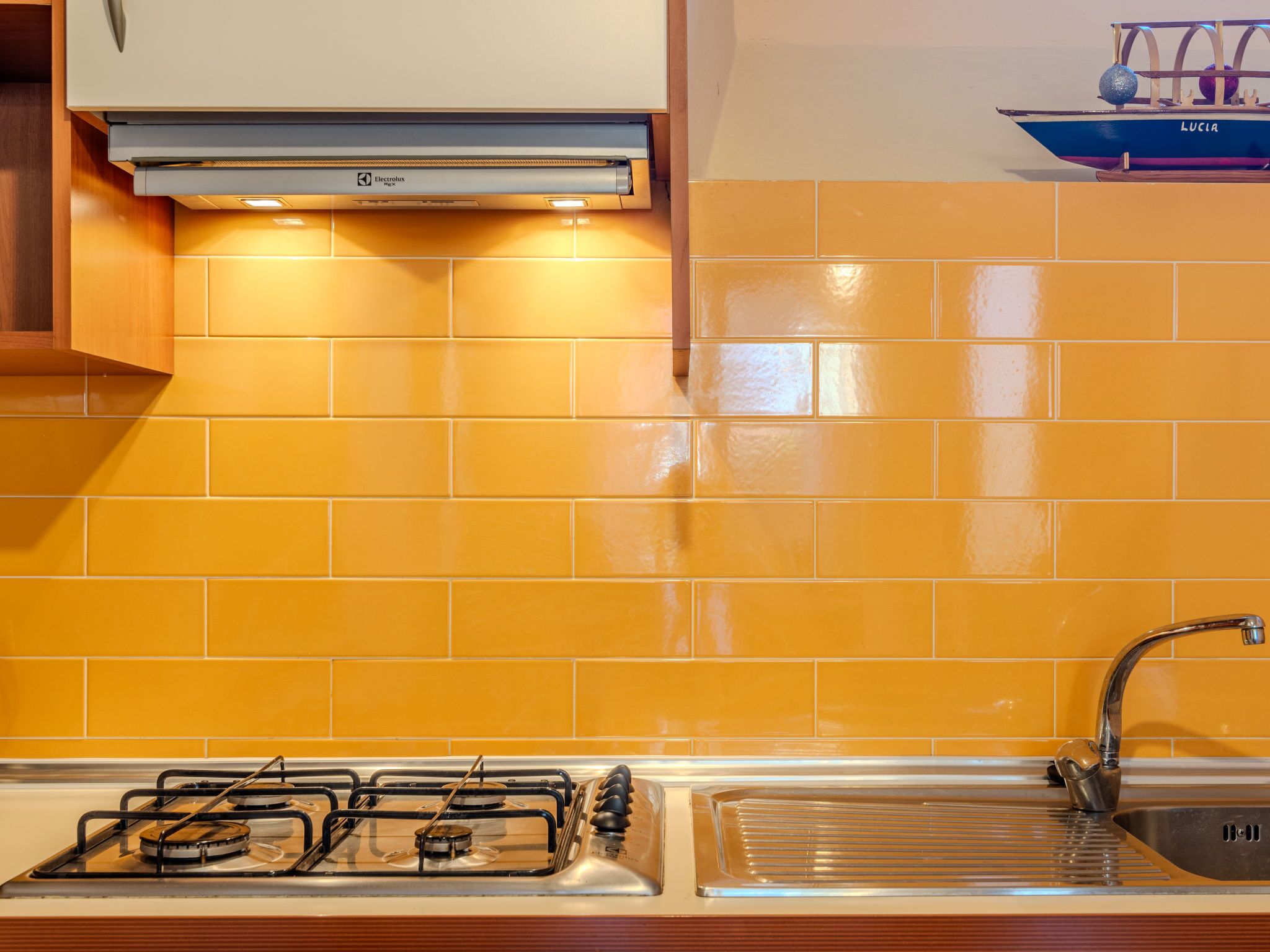 Frigorifero, microonde, forno, lavastoviglie