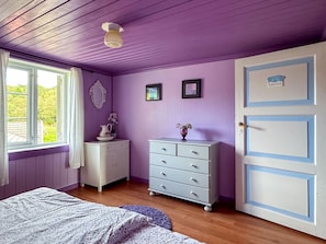 5 bedrooms, desk, WiFi - Gulehuset by Interhome (Reksteren)