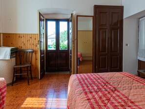 4 Schlafzimmer, Bügeleisen/Bügelbrett, WLAN