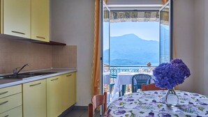 用餐