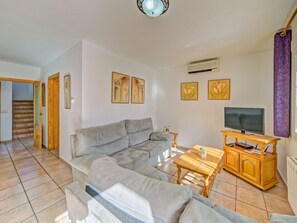 TV - Residencial Puerta de Calpe by Interhome (Calpe/Calp)