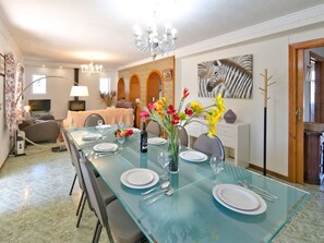 Dining - Consuelo by Interhome (Calpe/Calp)