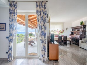 TV, fireplace - Federica by Interhome (Cannero Riviera)