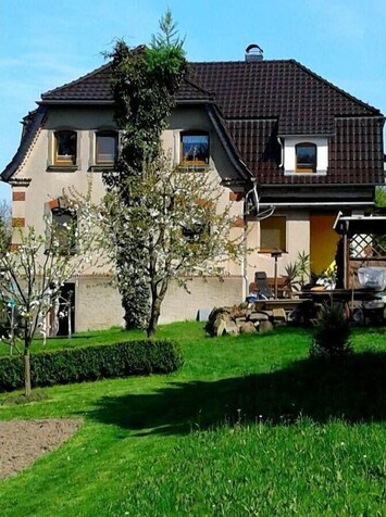 Hausansicht vom Garten aus.