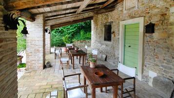 Restauration extérieure