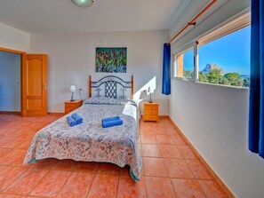 3 quartos, ferros/tábuas de passar roupa, Wi-Fi