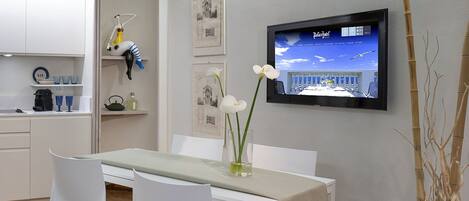 تناول الطعام