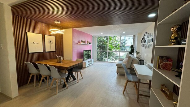 Ảnh chưa phân loại, 1 trong số 39 ảnh, nút