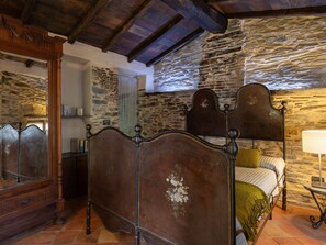 6 bedrooms, Internet