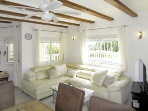TV, fireplace - Romantica by Interhome (Dénia)