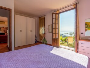 2 habitaciones, tabla de planchar con plancha y wifi