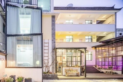 Xiaochengshanyue Inn ((Dali Ancient City South Gate)