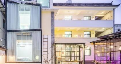 Xiaochengshanyue Inn ((Dali Ancient City South Gate)