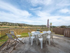 Outdoor dining - Villa Marenco by Interhome (La Croix-Valmer)