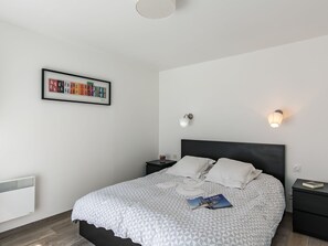 3 habitaciones, tabla de planchar con plancha y wifi 
