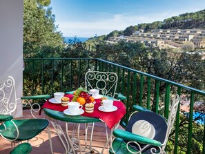 Outdoor dining - S'Olivera Nº4 by Interhome (Sa Riera)