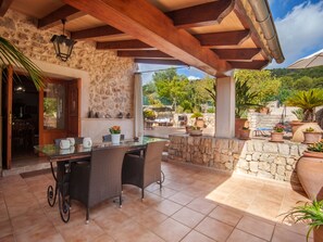 Outdoor dining - Sa Rota by Interhome (Biniamar)