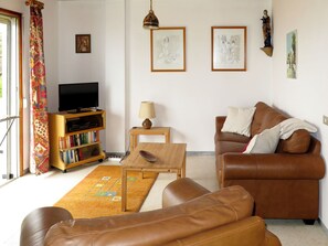 TV, DVD player - Cuevecitas by Interhome (Candelaria)