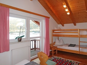 3 bedrooms, WiFi
