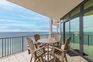 Apartamento familiar, 3 habitaciones, acceso a la piscina, vistas a la playa | Balcón