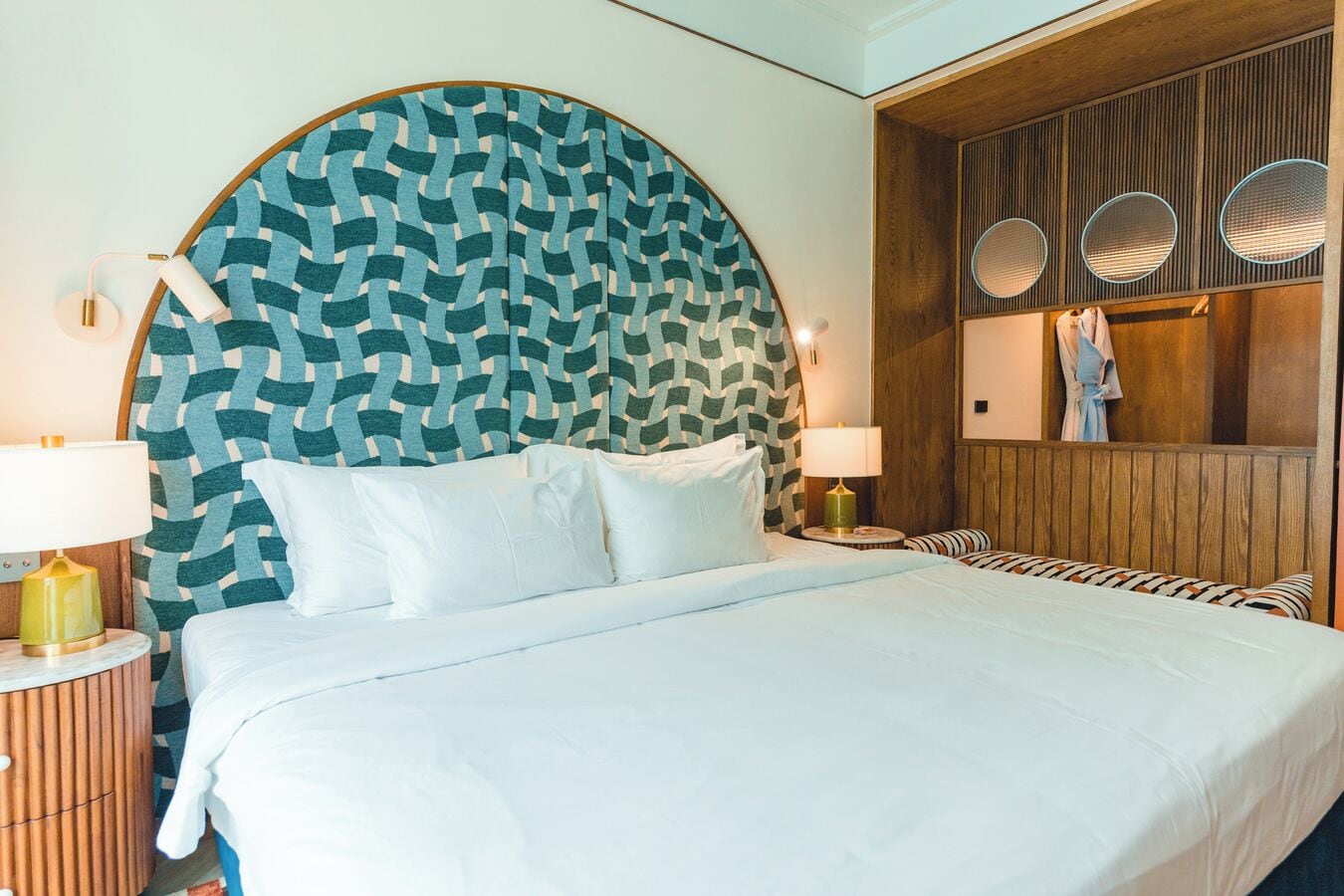 ห้องดีลักซ์, วิวสระว่ายน้ำ | ตู้นิรภัยในห้องพัก, เตารีด/โต๊ะรีดผ้า, Wi-Fi ฟรี, ผ้าปูที่นอน