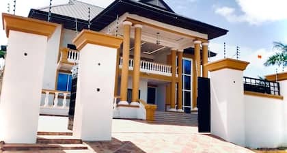 Nanani Luxury Villa - Kumasi