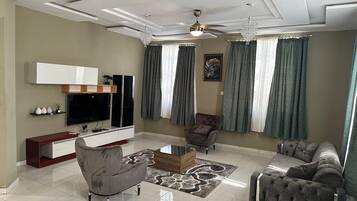 别墅 | 起居区 | 电视