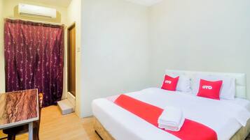 1 bedroom, desk, laptop workspace, bed sheets