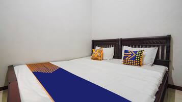 Kamar Double Standar | Wi-Fi gratis dan seprai linen