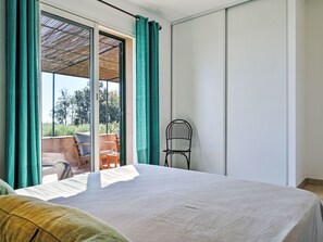 3 室のベッドルーム、WiFi