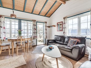 Télévision, cheminée