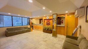 Reception - Ashrafee Hotel (Dhaka)