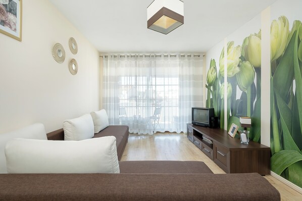 Apartment, 2 Bedrooms, Balcony | 2 bedrooms, individually decorated, bed sheets - Cosy Kolobrzeg Apartment by Renters (Kolobrzeg)