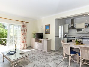 Fridge, microwave, oven, dishwasher - Quinta do Rosal by Interhome (Carvoeiro)